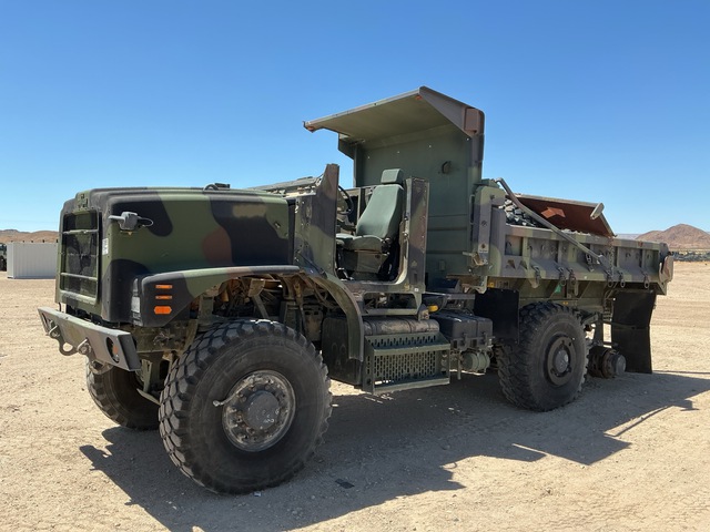 Oshkosh AMK30A1 MTVR 7 Ton 6x6 Dump Truck