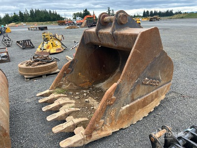 65 in Digging Excavator Bucket - Fits Komatsu 490