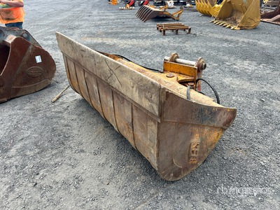 SEC 78 in Hydraulic Tilting Excavator Bucket - Fits Komatsu 490