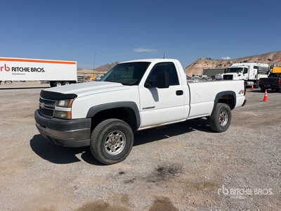 2005 Chevrolet Silverado 2500 HD 4x4 Pickup