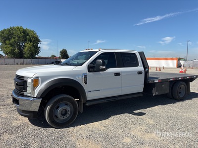 2019 Ford F-550 4x4 Crew Cab Table Top Truck