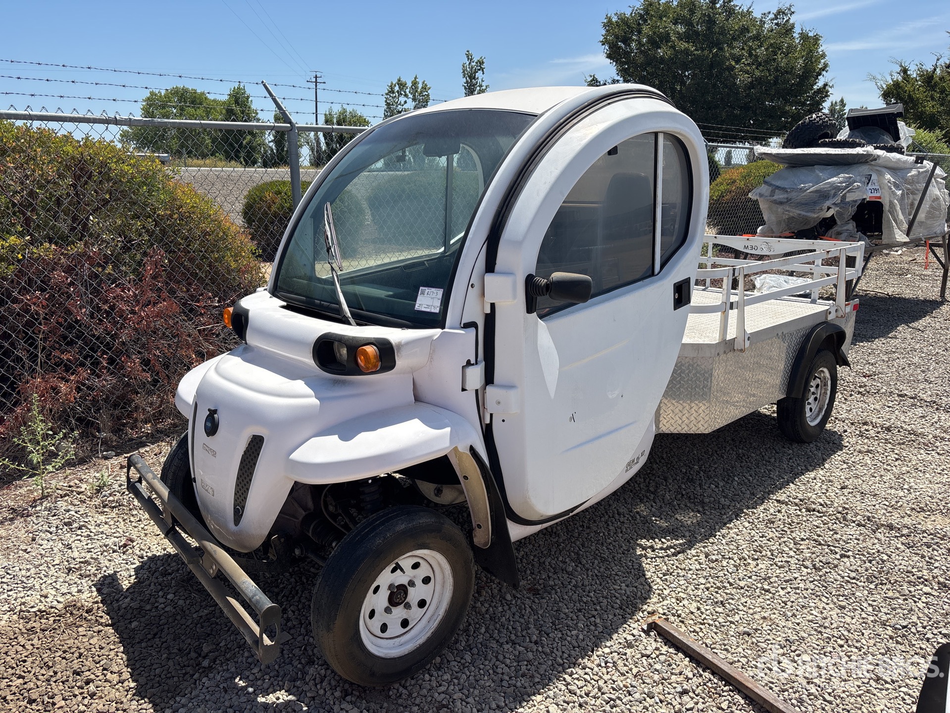 GEM 4x2 Electric Utility Vehicle (Inoperable)