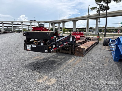 2020 Fontaine Magnitude 55HFLD 26-60 55 ton Tri/A Removable Gooseneck Low Loader