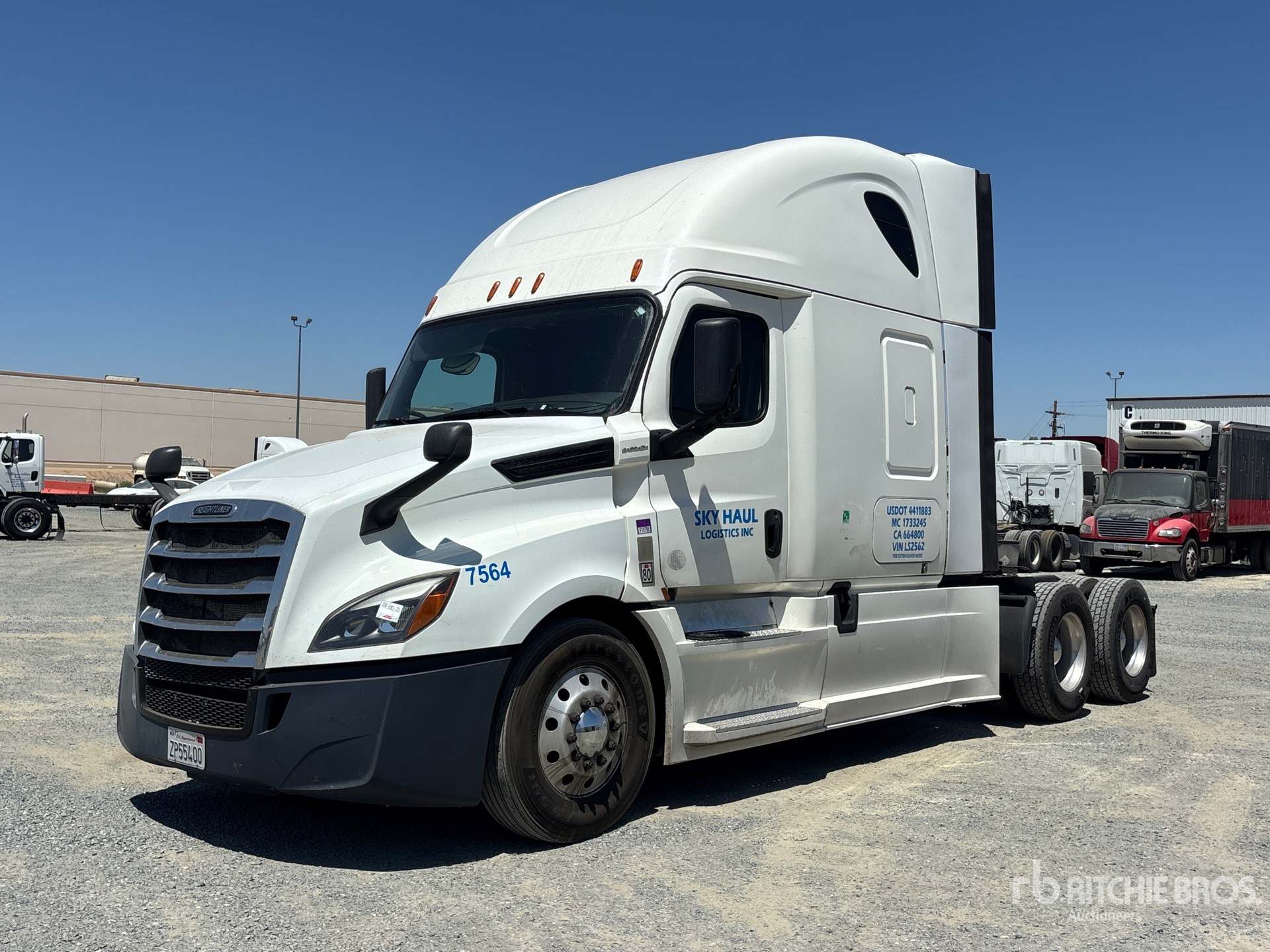 2020 Freightliner Cascadia 126 6x4 T/A Sleeper Truck Tractor