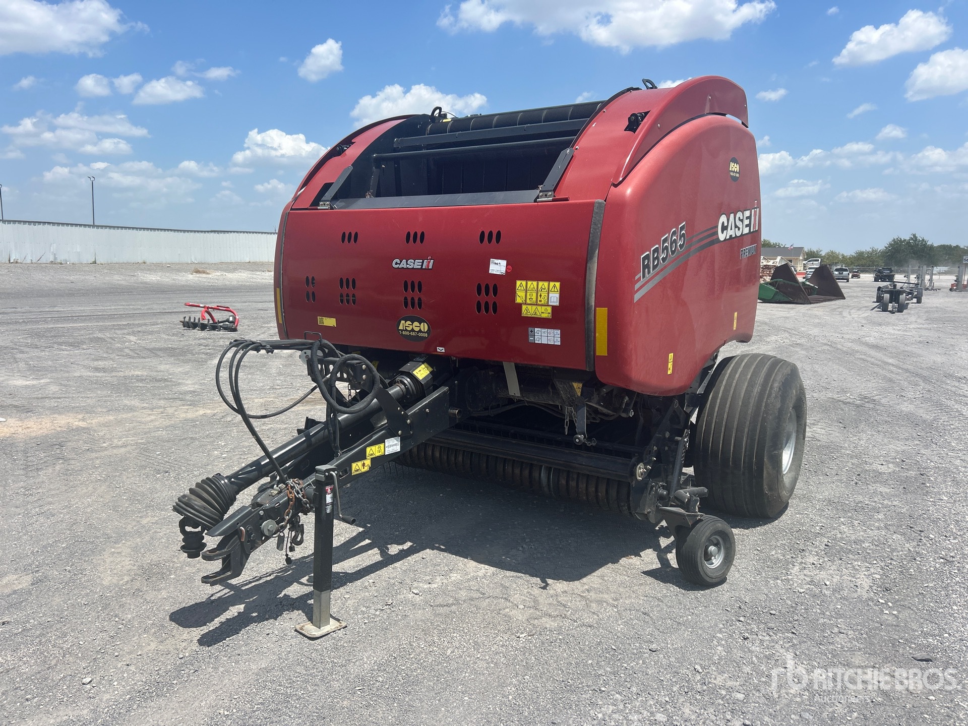 2022 Case IH RB565 Premium Round Baler