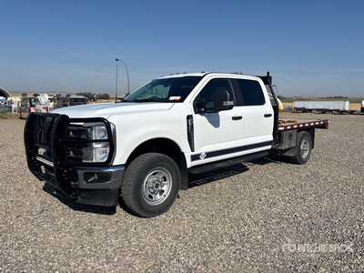 2024 Ford F-350 XL 4x4 Crew Cab Flatbed Truck