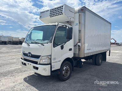 2015 Hino 195 4x2 Refrigerated Truck