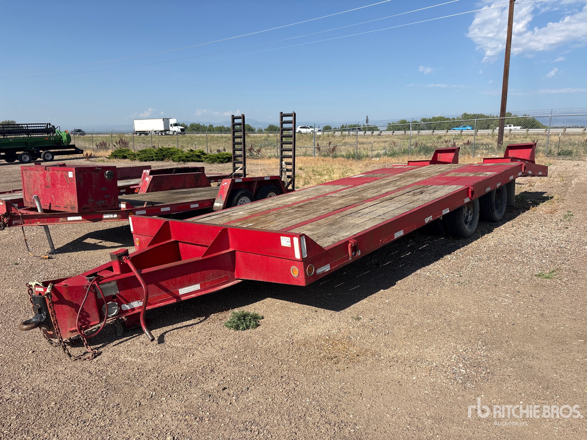 2004 Load King LT102 29 ft T/A Equipment Trailer