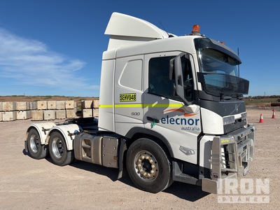 2022 Volvo FM13 6x4 Tracteur routier couchette