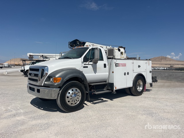 2006 Ford F-750 4x2 Service Truck