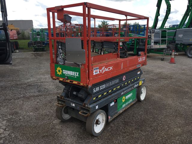 2012 Skyjack SJIII 3220 Electric Scissor Lift