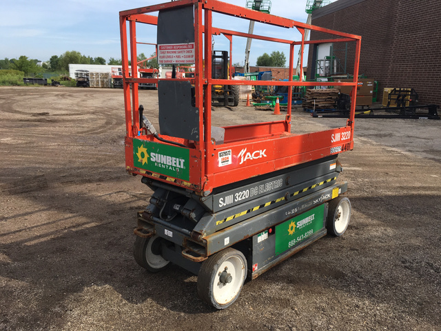 2012 Skyjack SJIII 3220 Electric Scissor Lift
