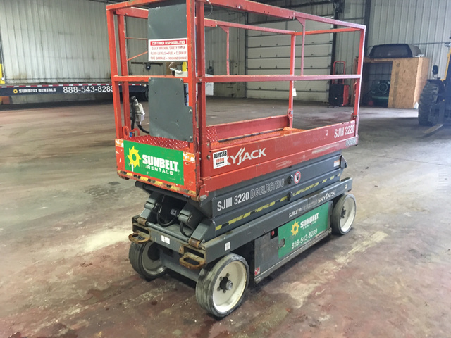 2012 Skyjack SJIII 3220 Electric Scissor Lift
