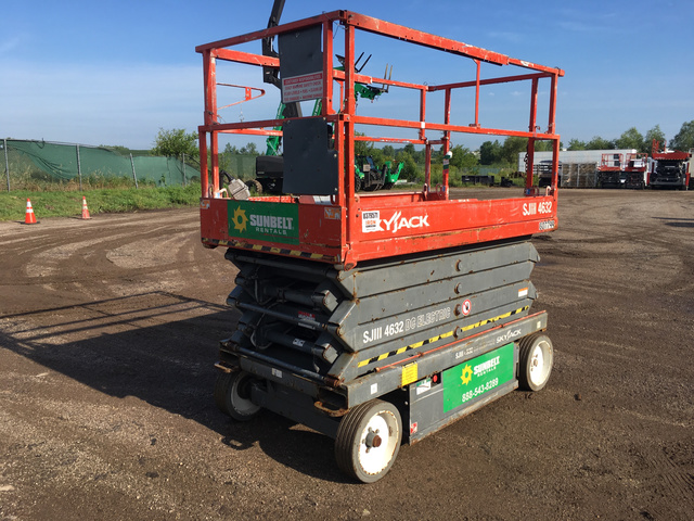 2012 Skyjack SJIII 4632 Electric Scissor Lift