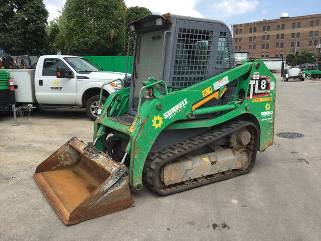 2015 Takeuchi TL8 Compact Track Loader
