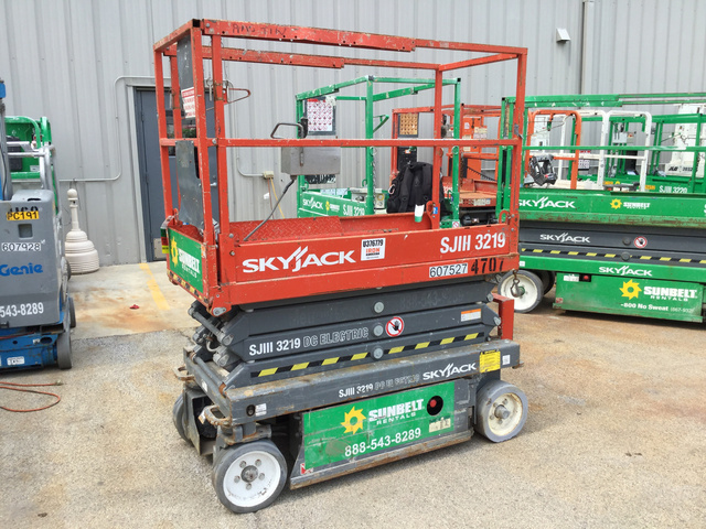 2012 Skyjack SJIII-3219 Electric Scissor Lift