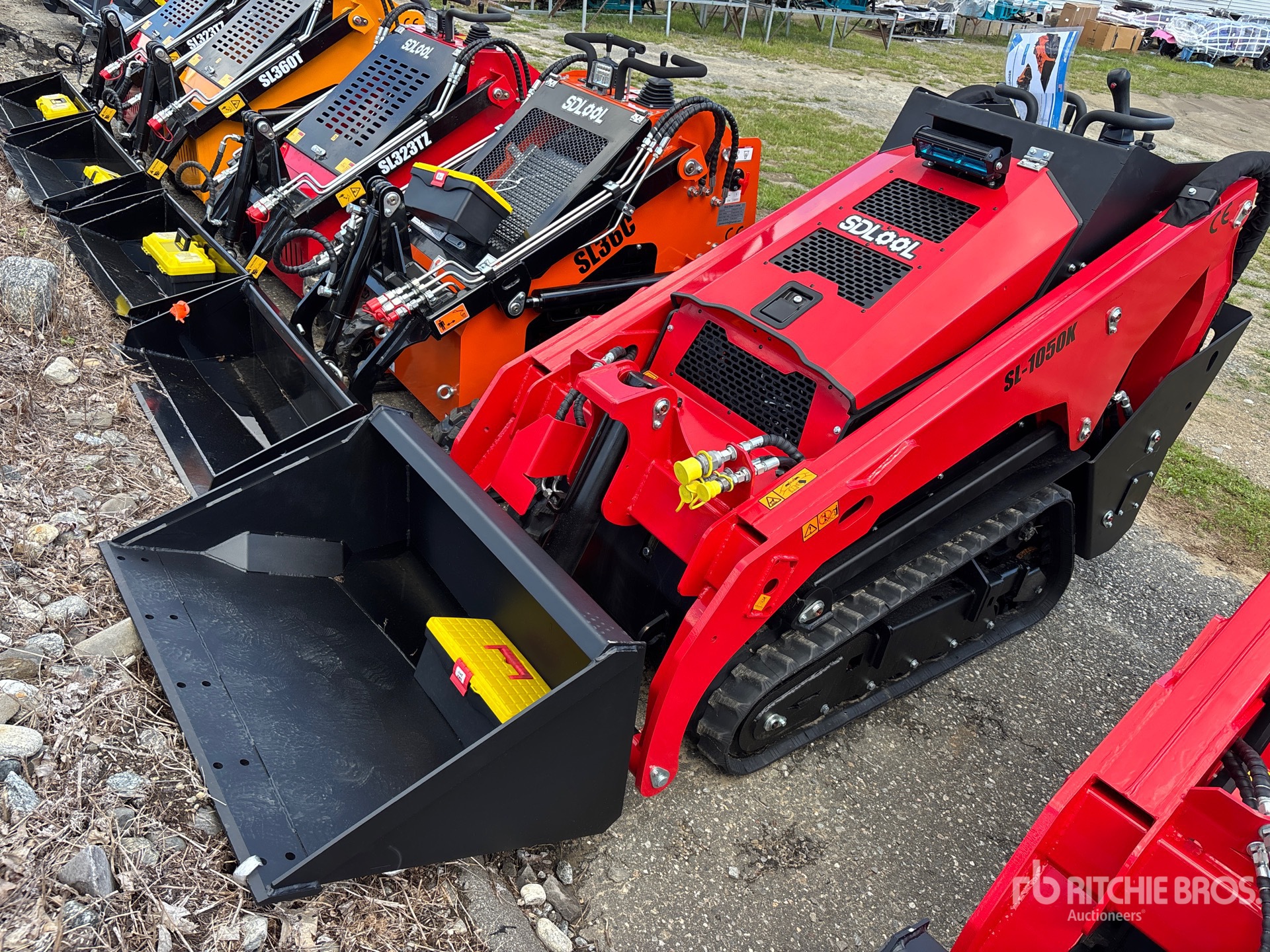 2026 SDLOOL SL-1050K Mini Compact Track Loader (Unused)
