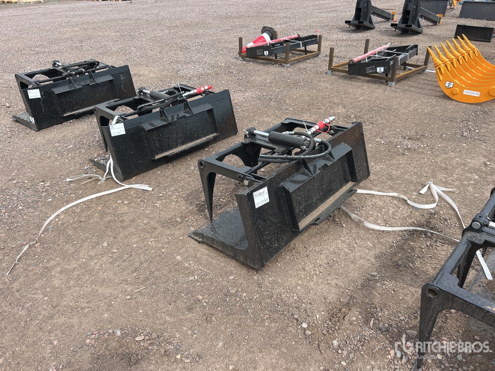2026 GIYI GY-X PG44 Mini Skid Steer Grapple (Unused)
