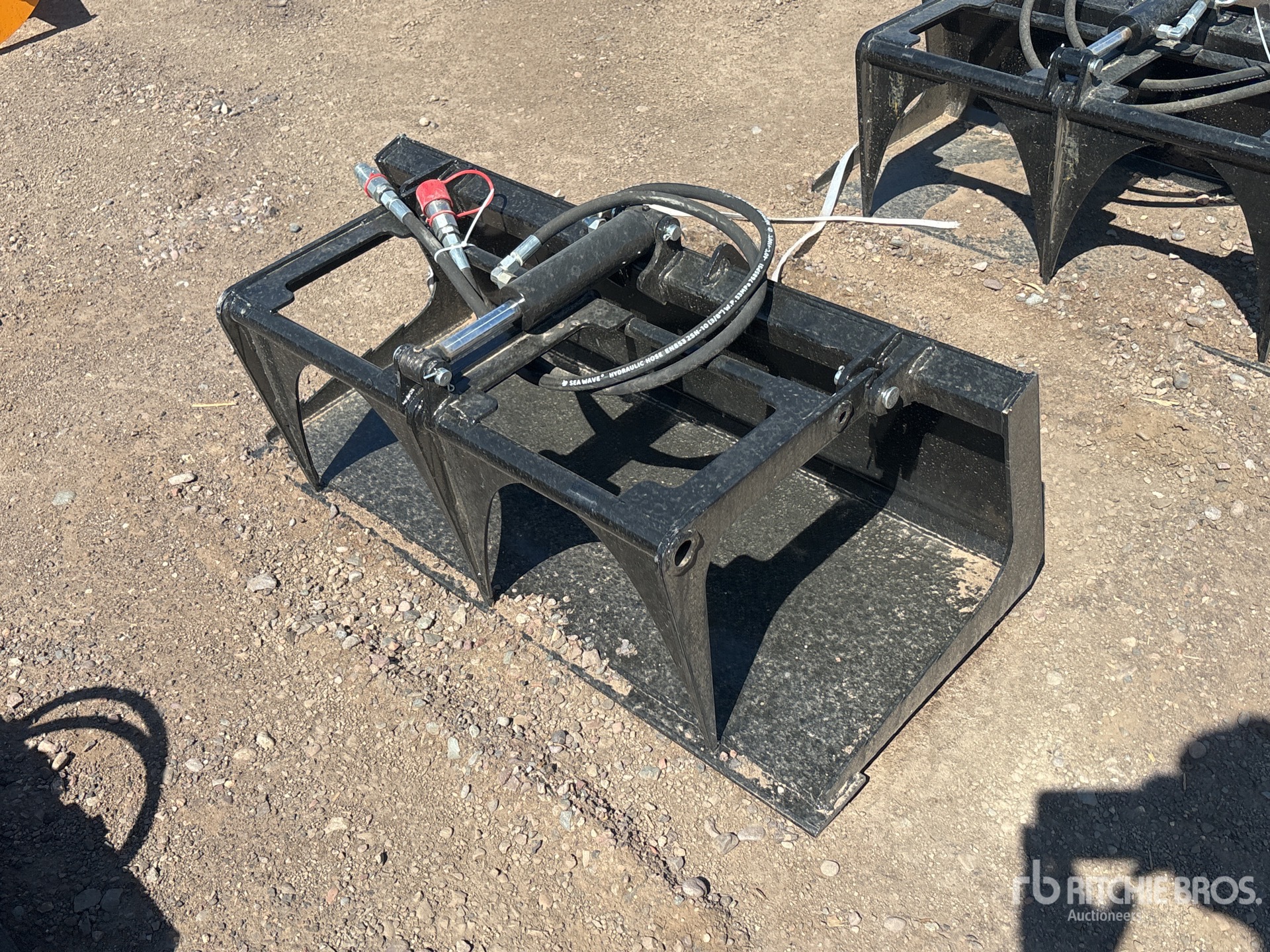 2026 GIYI GY-X PG44 44 in General Purpose Mini Skid Steer Grapple (Unused)
