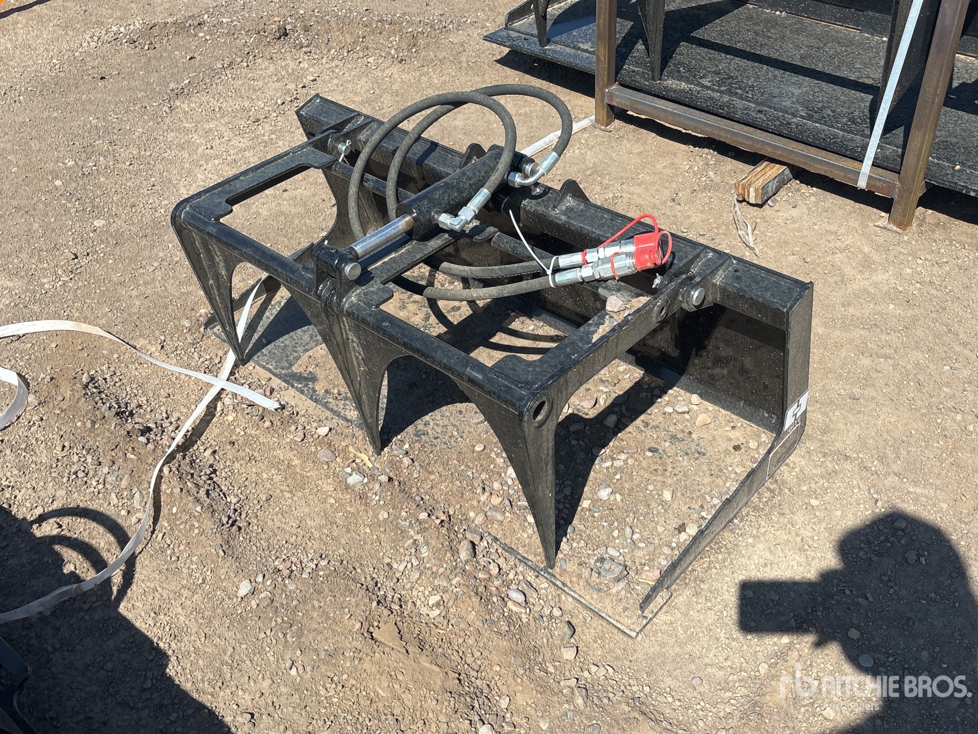 2026 GIYI GY-X PG44 44 in General Purpose Mini Skid Steer Grapple (Unused)