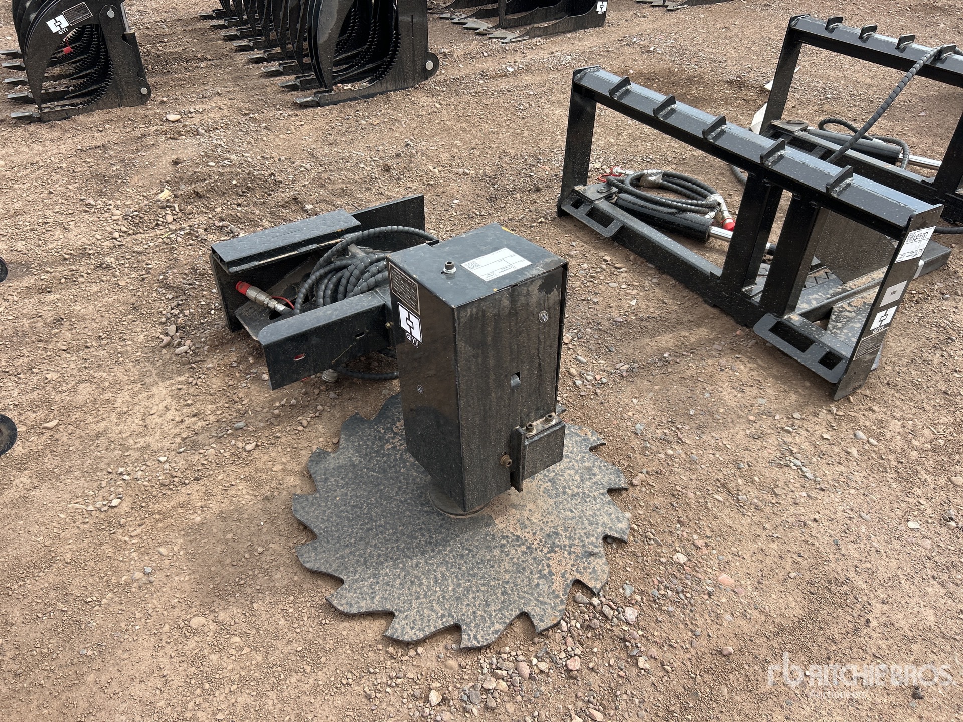 2026 GIYI GY-MTS51 MINI Skid Steer Tree Saw (Unused)