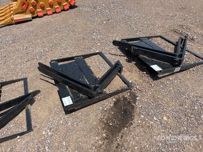 2026 GIYI GY-XHC Mini Skid Steer Forks (Unused)