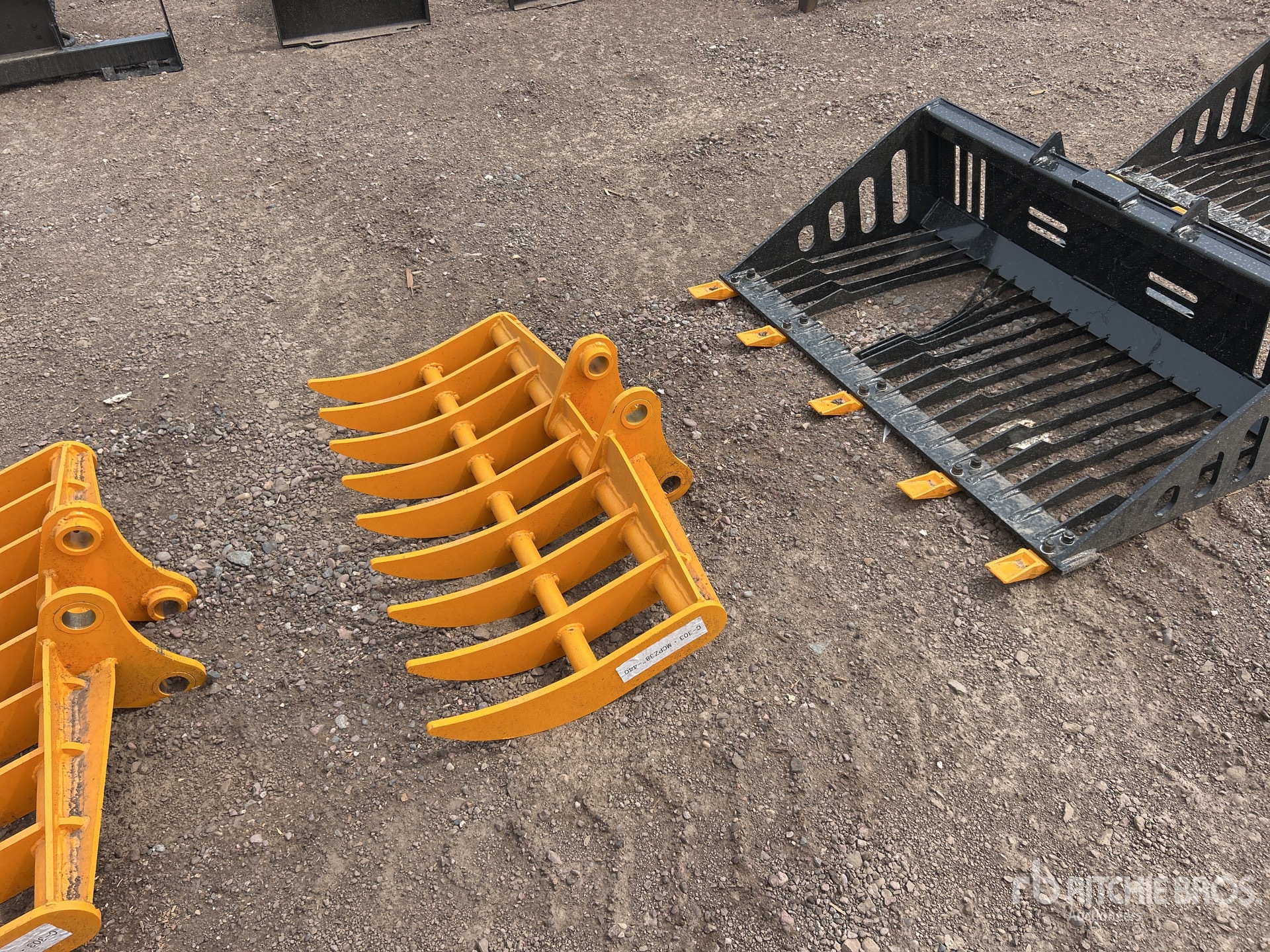 2026 GIYI Excavator Rake - Fits Cat 303 (Unused)