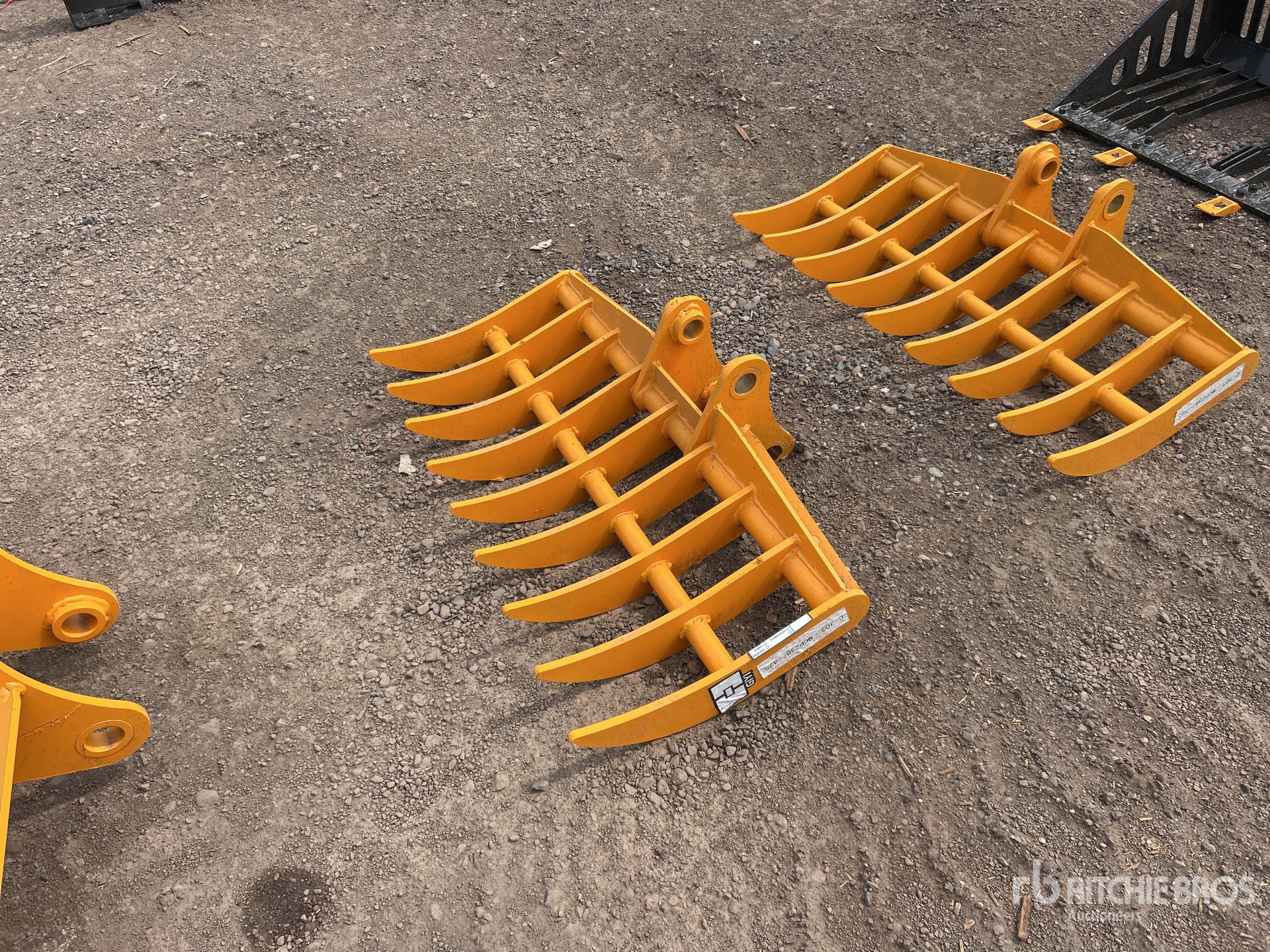 2026 GIYI Excavator Rake - Fits Cat 303 (Unused)