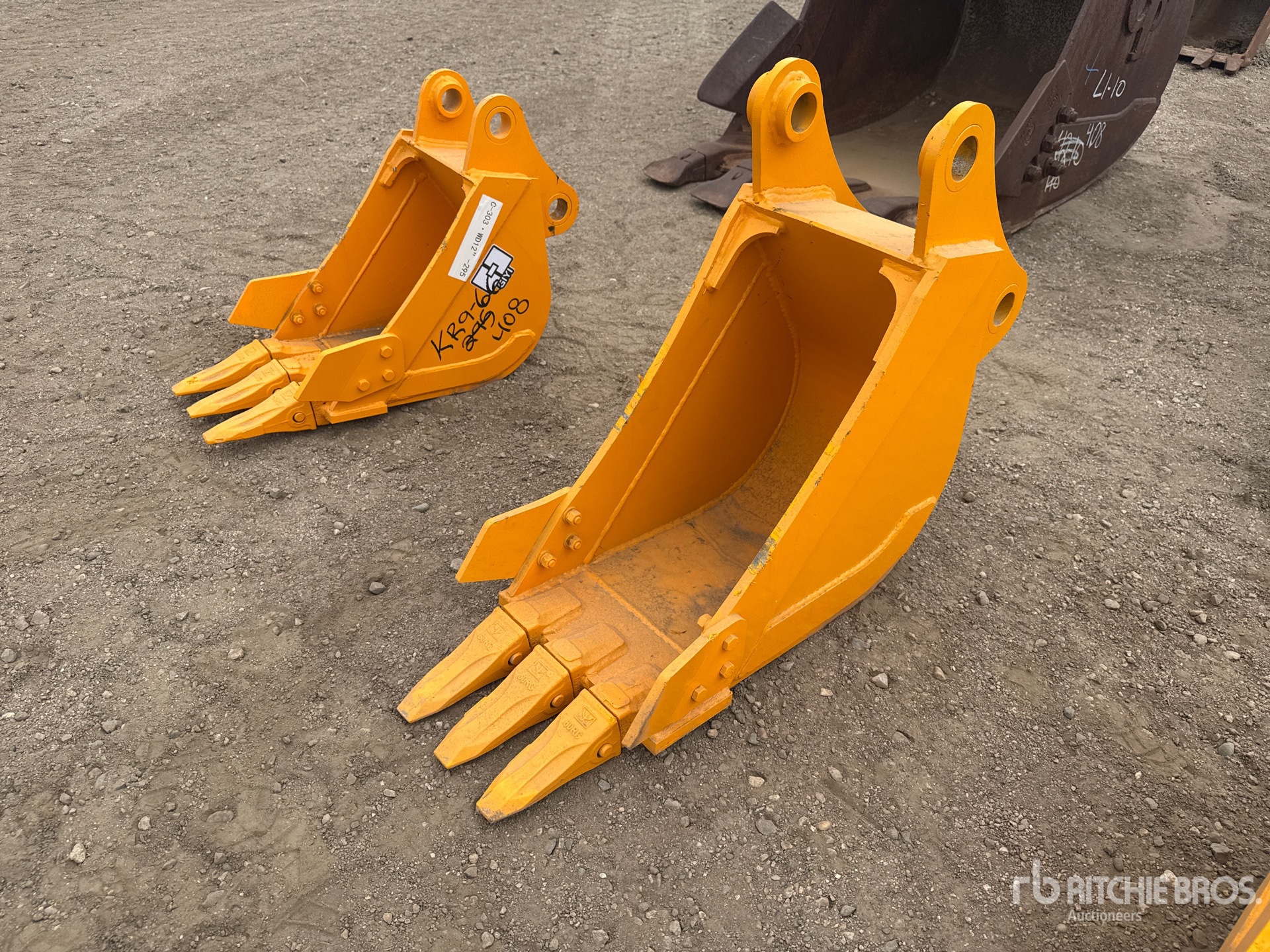 2026 GIYI GY-BK 12 in Digging Excavator Bucket - Fits Cat 307 (Unused)