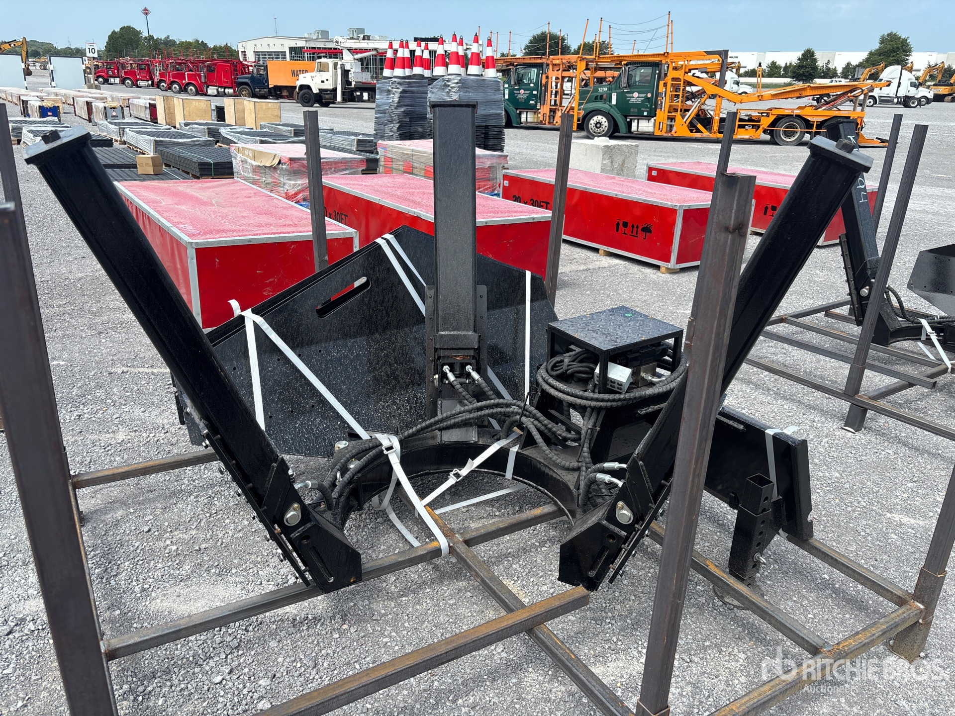 2026 GIYI GY-TD27 28 in Skid Steer Attachment Tree Spade (Unused)