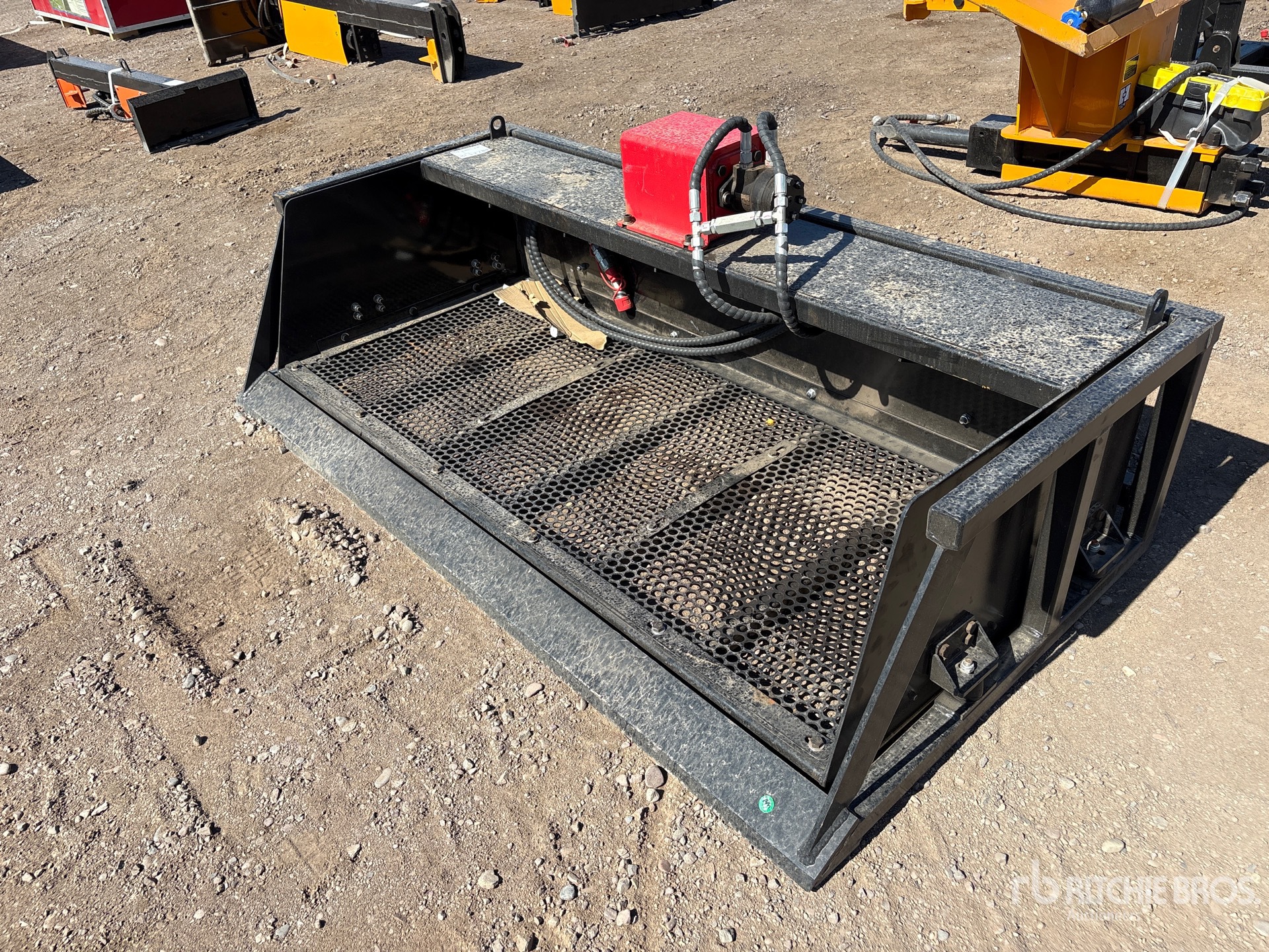 2026 GIYI GY-VB79 79 in Skid Steer Screening Bucket (Unused)