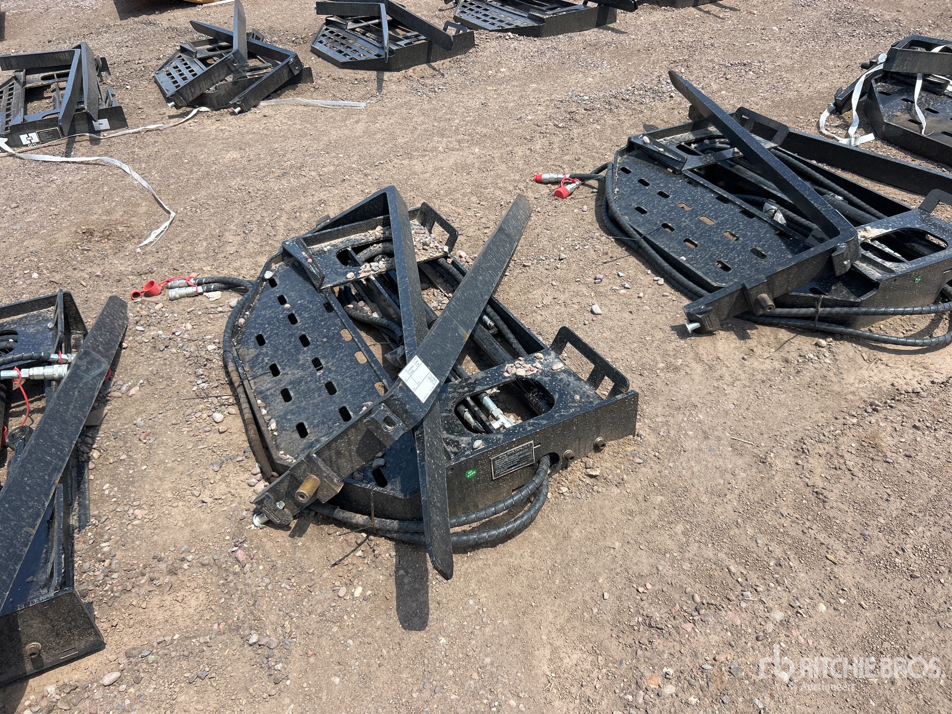 2026 GIYI GY-SF60 60 in Skid Steer Forks (Unused)