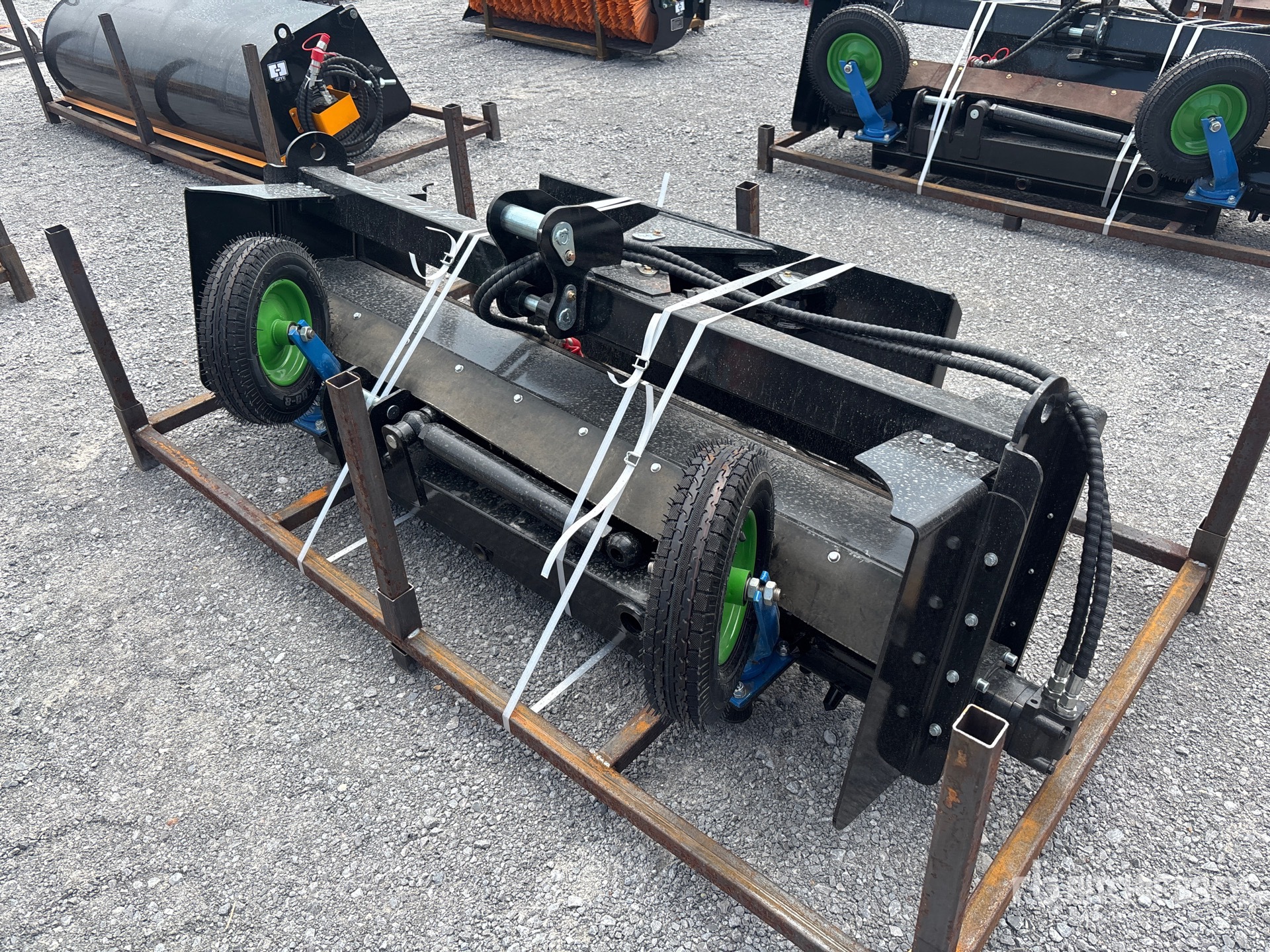 2026 GIYI GY-PR71 71 in Skid Steer Power Rake Accessorio per mini pala (Unused)