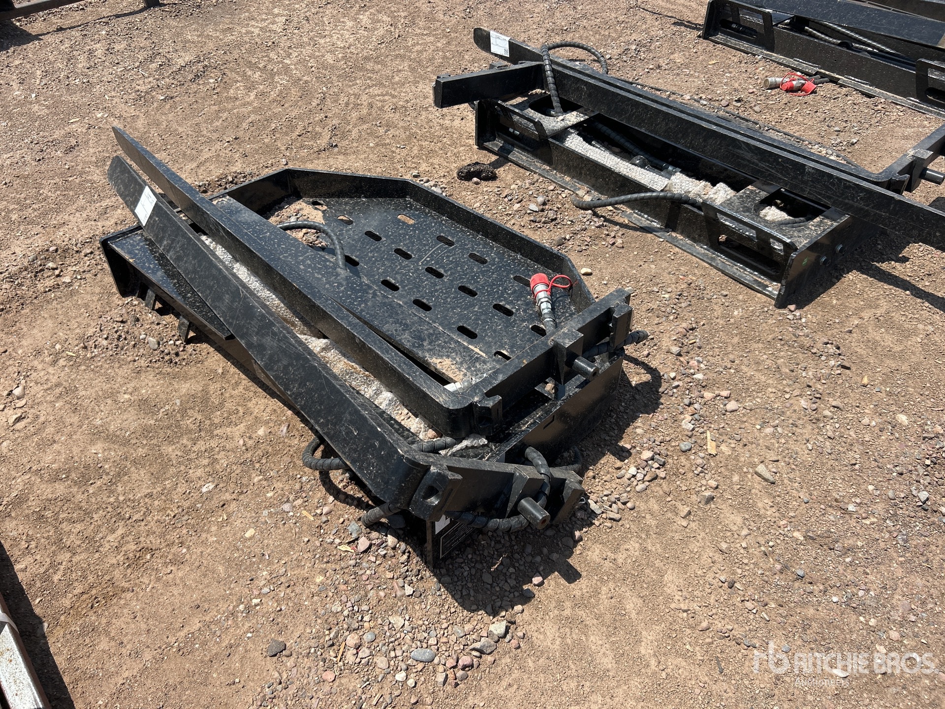 2026 GIYI GY-SF60 60 in Skid Steer Forks (Unused)