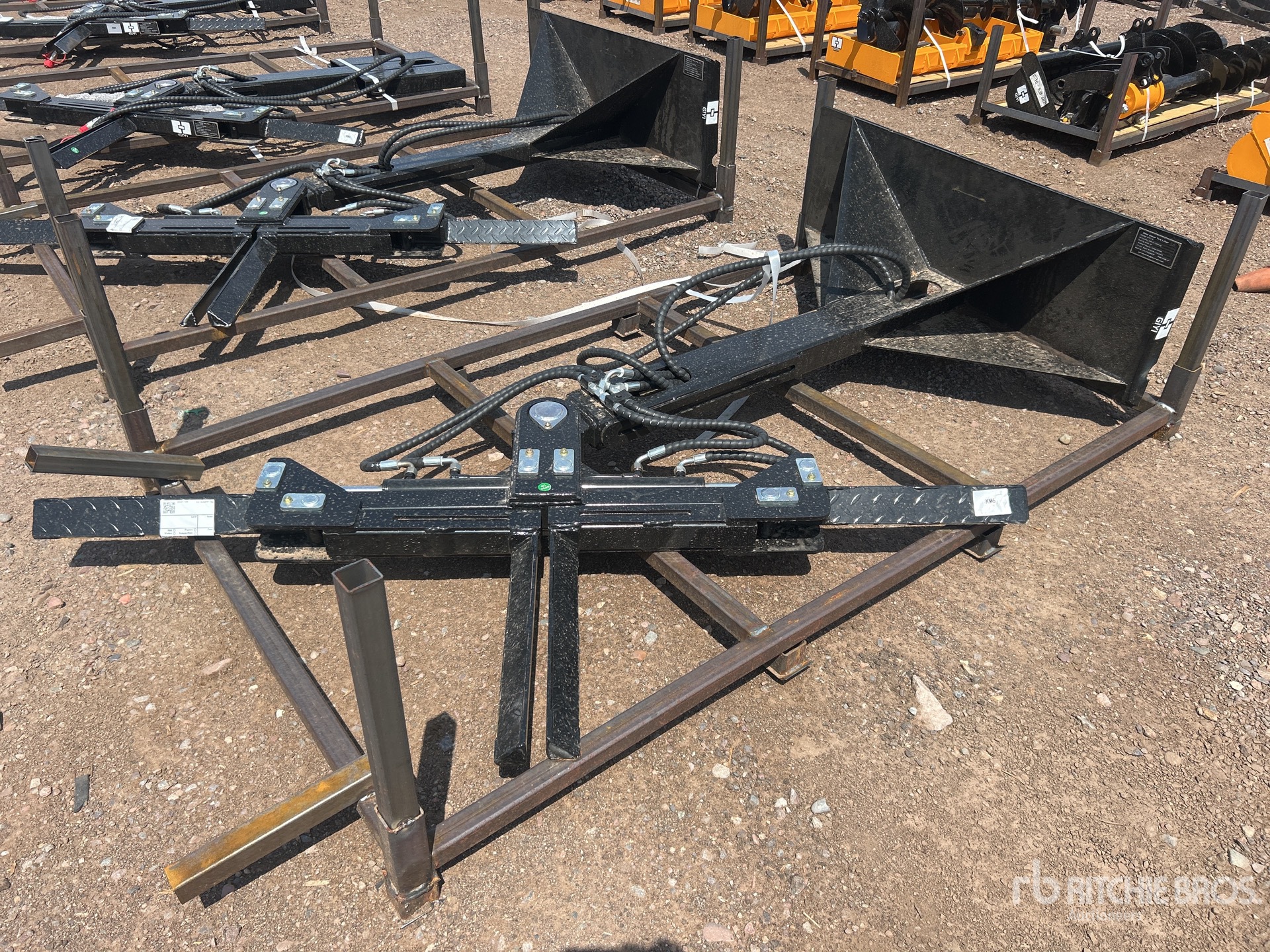 2026 GIYI GY-STL75 75 in Skid Steer Tire Lifter (Unused)