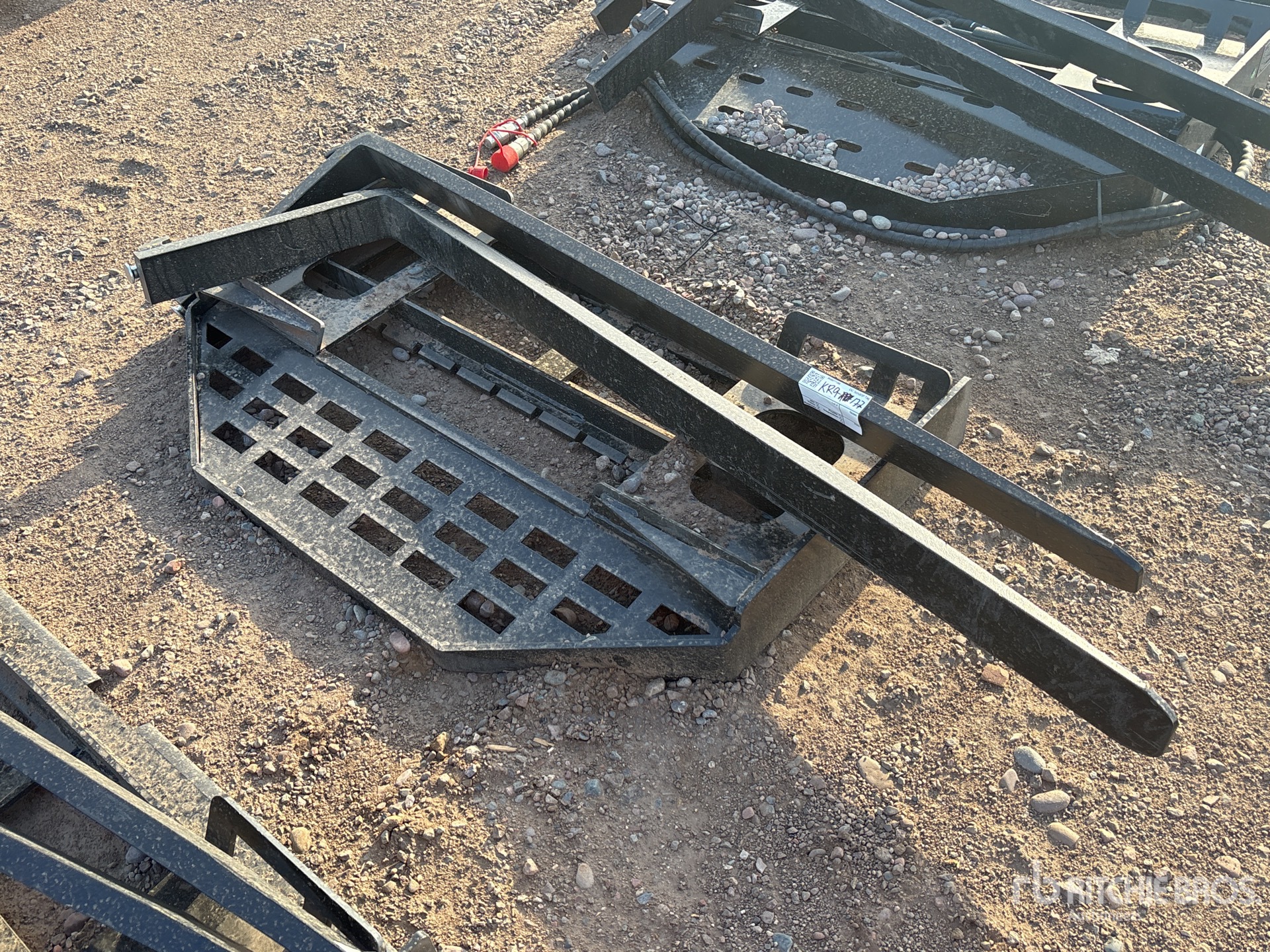 2026 GIYI GY-DHC 60 in Skid Steer Forks (Unused)