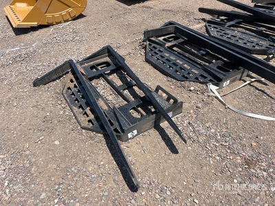 2026 GIYI GY-DHC Skid Steer Forks (Unused)