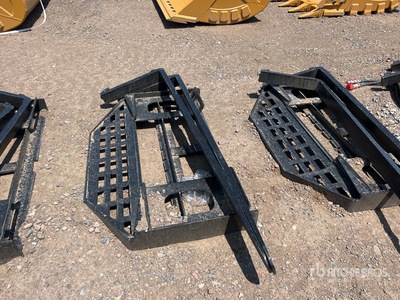 2026 GIYI GY-DHC Skid Steer Forks (Unused)