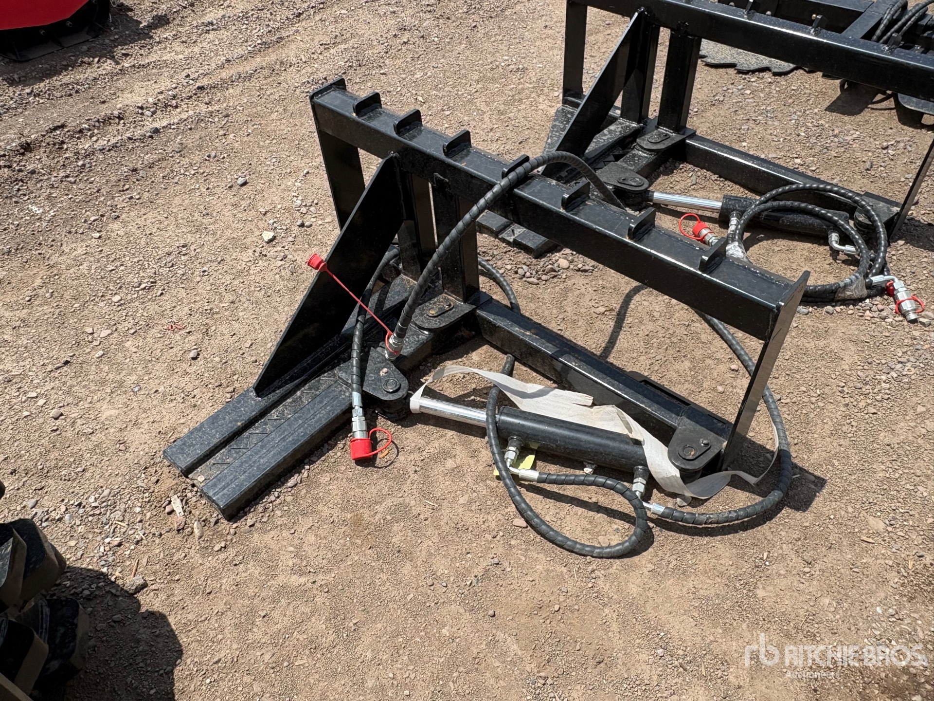 2026 GIYI GY-TP45 25 in Skid Steer Post Puller (Unused)