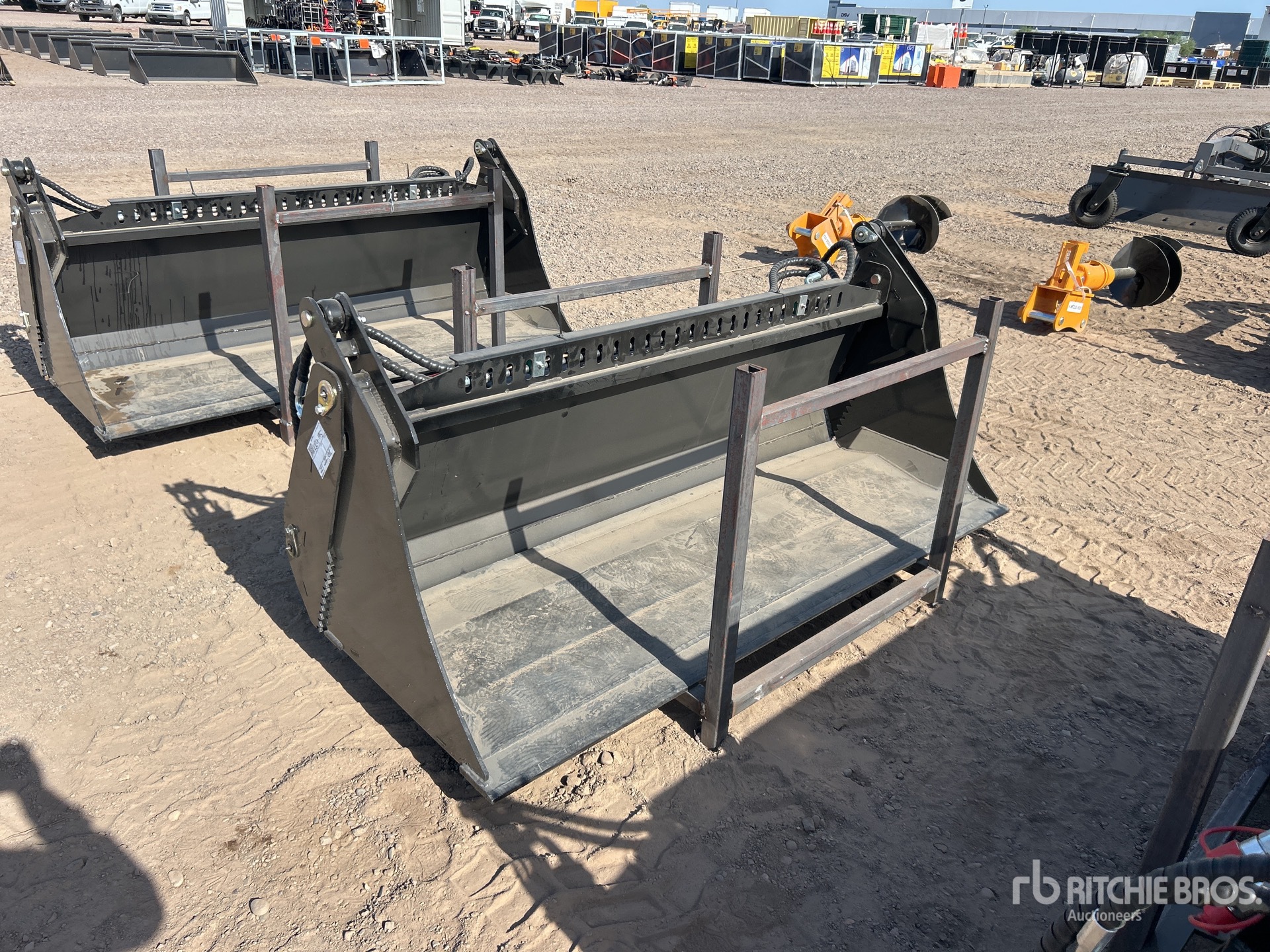 2026 GIYI GY-KH72 72 in Multi-Purpose Skid Steer Bucket (Unused)