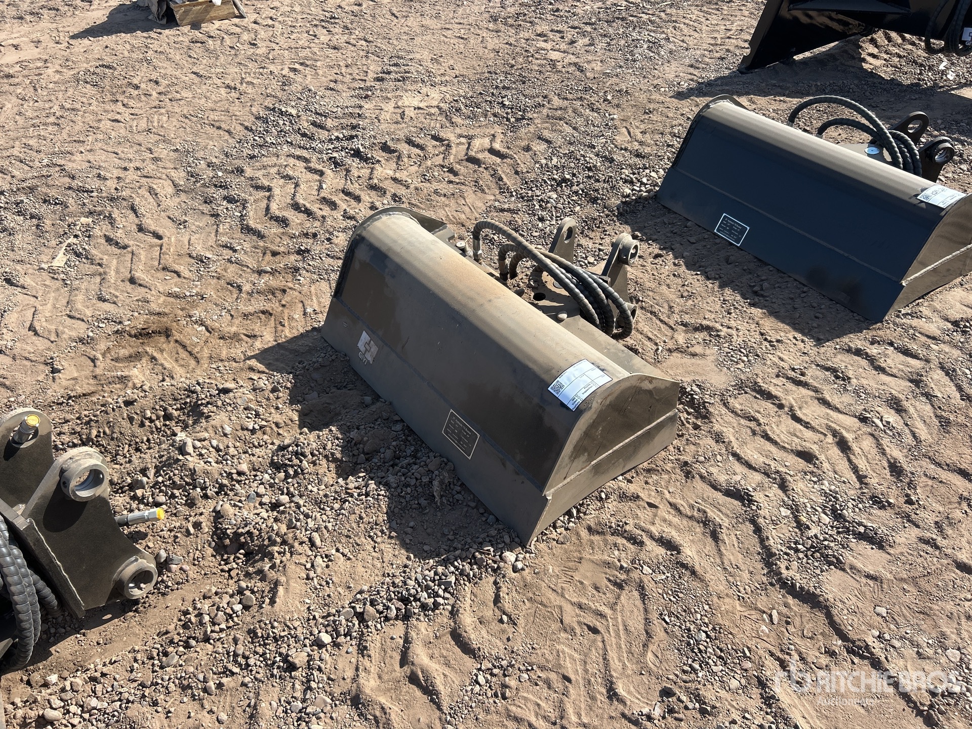 2026 GIYI GY-D3T Tilting Excavator Bucket (Unused)