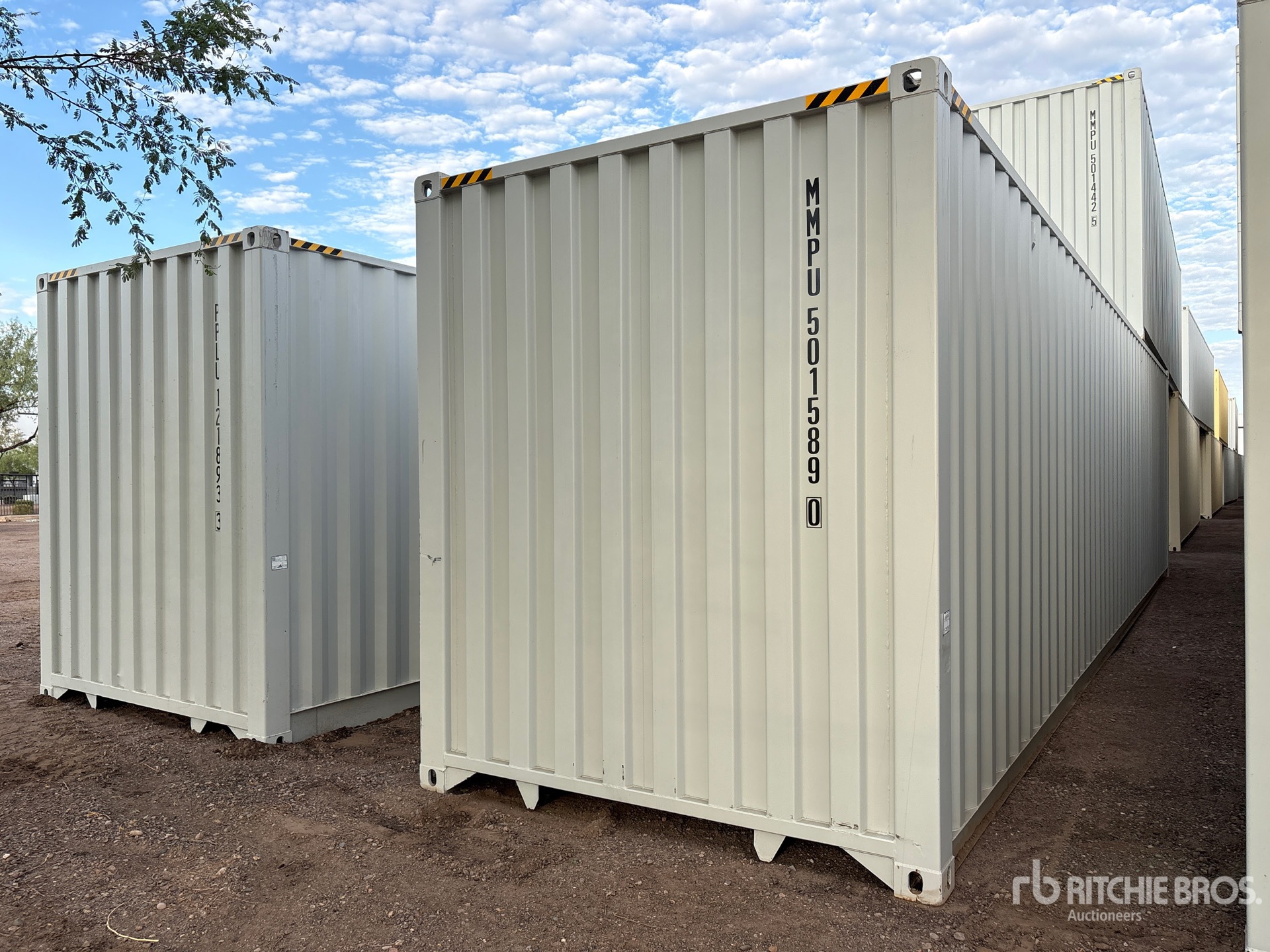2026 40 ft High Cube Multi-Door Storage Container