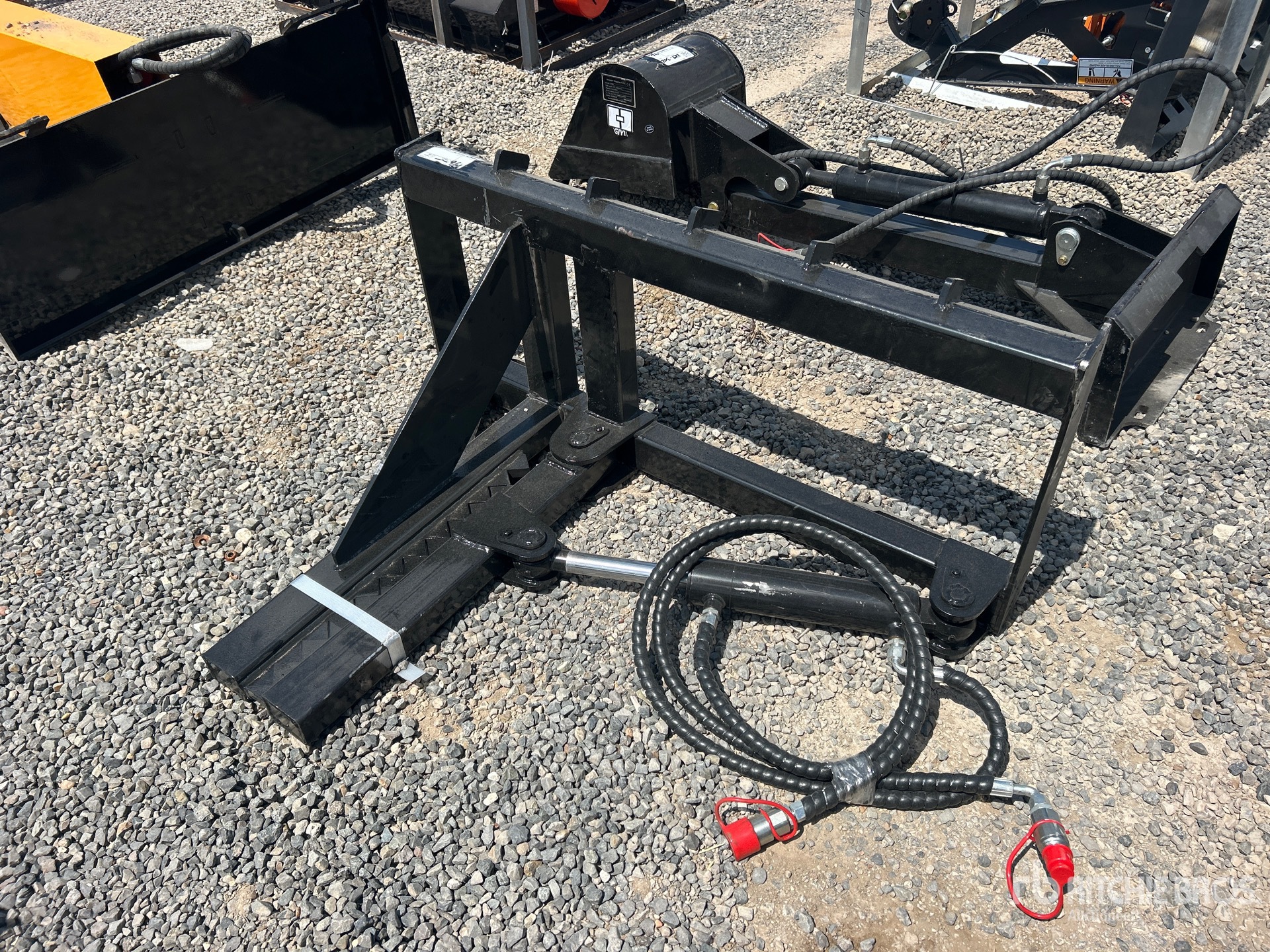 2026 GIYI GY-TP45 Skid Steer Post Puller (Unused)