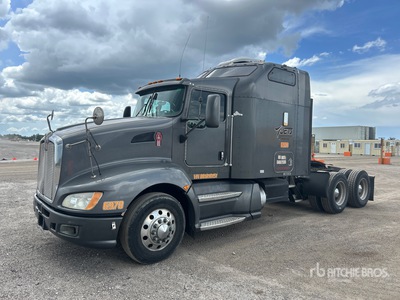 2008 Kenworth T660 6x4 تراكتور شاحنة كابينة النوم (ثنائية المحور)