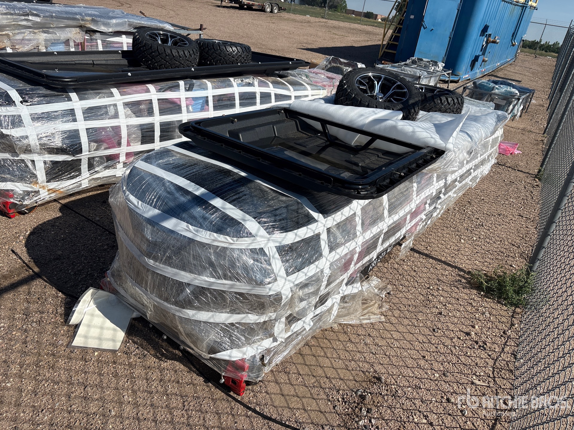 2026 Future FT-GC42S Electric Golf Cart (Unused)