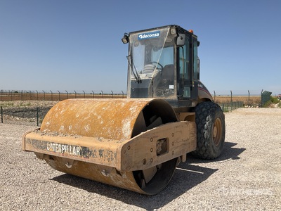 2003 Cat CS563E Smooth Drum Compactor