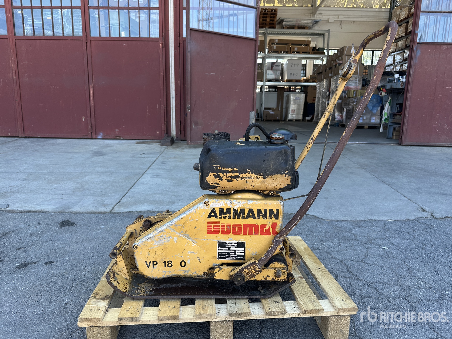 Ammann Duomat DVP 1800 Professional Vibratory Plate Compactor