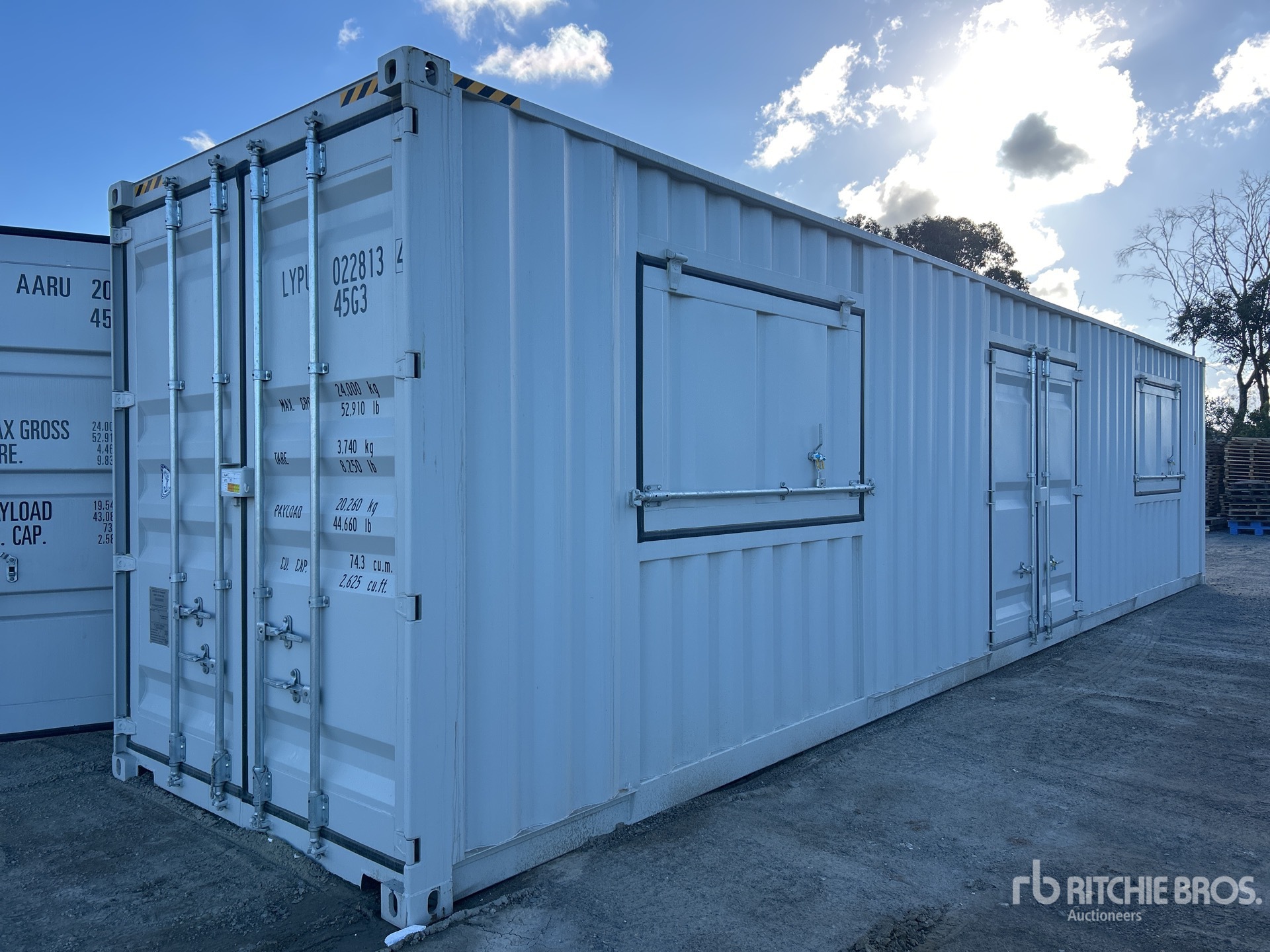 2026 40 ft High Cube Multi-Door Storage Container