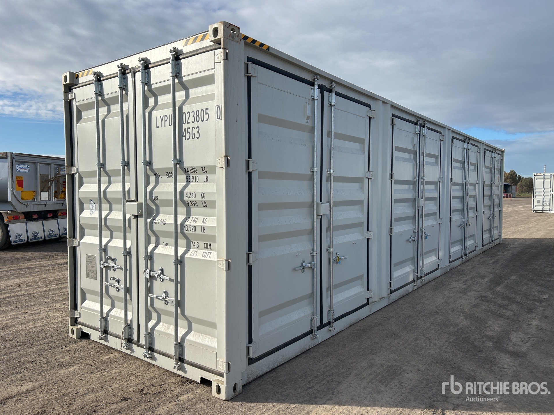 2026 40 ft High Cube Multi-Door Storage Container