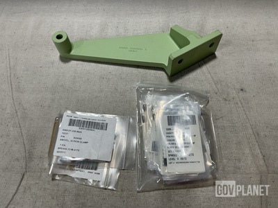(399) Socket Head Screws, (62) Screw Clamp Swivels & Assorted Items